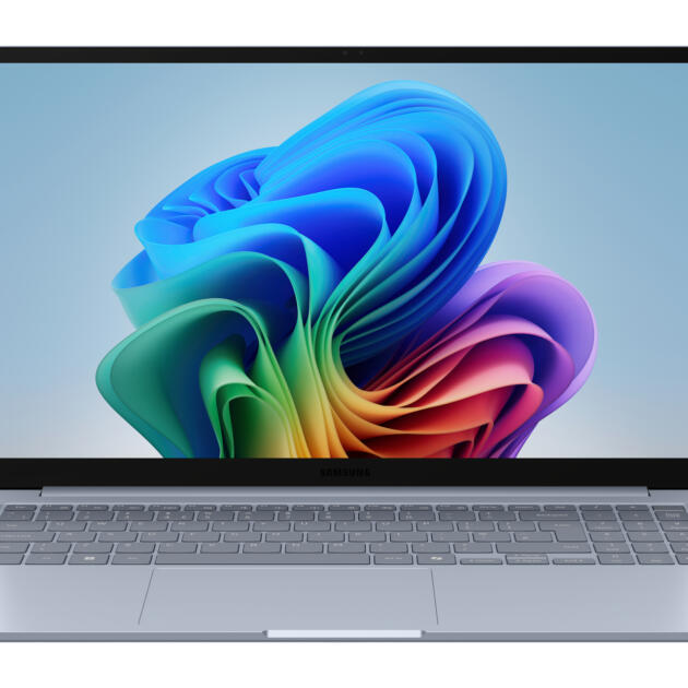 Samsung Galaxy Book4 Edge (15.6", X 26, 16GB) a Copilot+ PC